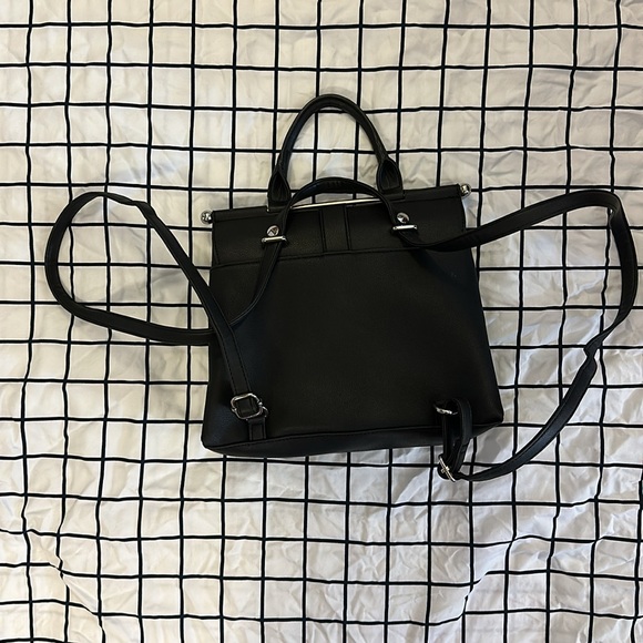 Cute black nine west backpack - Picture 2 of 5